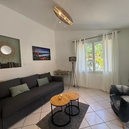 A 130 M Piscine Partages Villa *